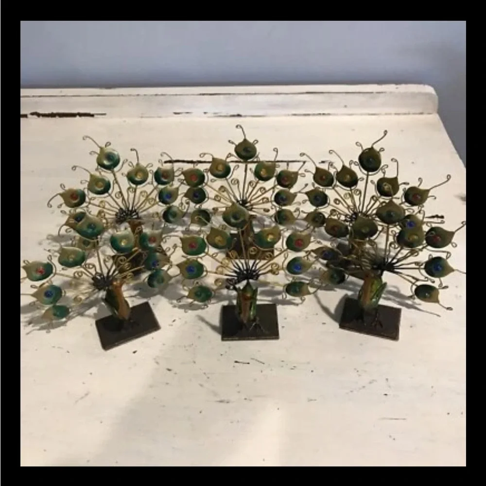 Vintage Pier 1 Imports Decorative Brass Wire Peacock Place Card Holder Figurines
